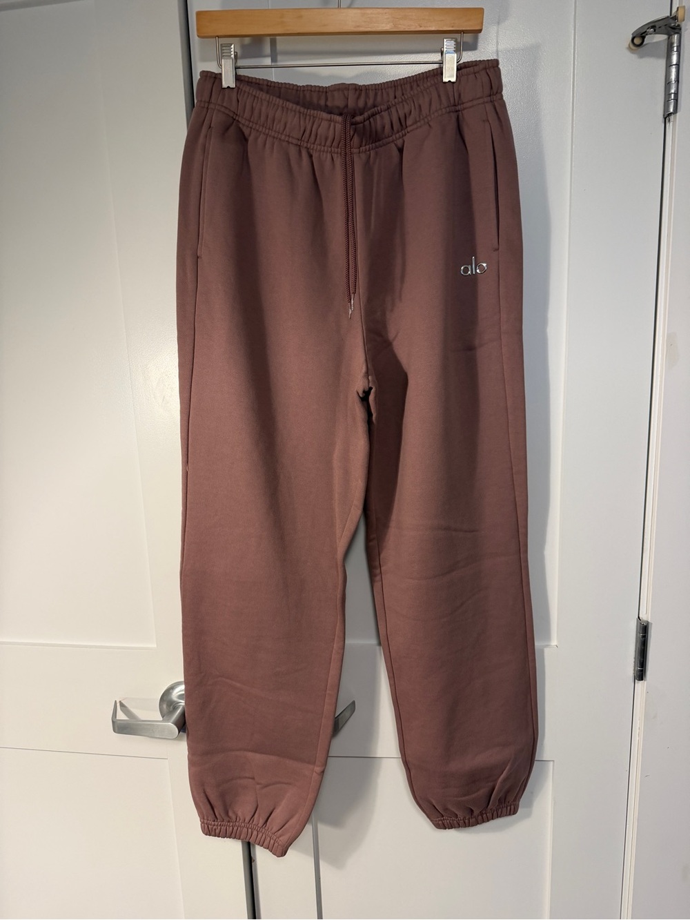 ALO Yoga Women’s Mauve  Sweatpants
